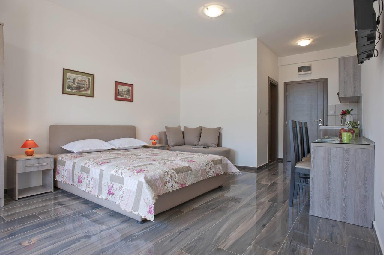 Apartmani Agape Petrovazzo Esterno foto
